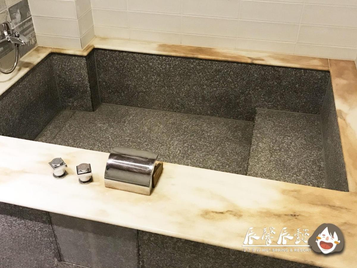 沐馨溫泉民宿 Jiaoxi Bagian luar foto